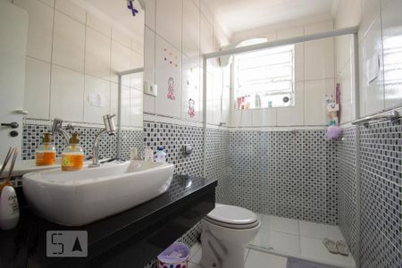 Casa à venda com 206m², 3 quartos e 3 vagasBanheiro