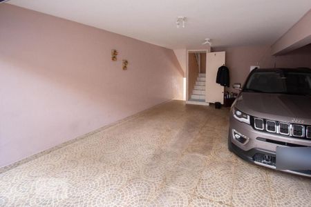 Casa à venda com 206m², 3 quartos e 3 vagasGaragem