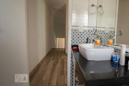 Casa à venda com 206m², 3 quartos e 3 vagasBanheiro