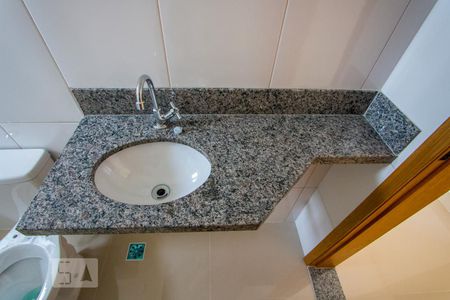 Apartamento para alugar com 55m², 2 quartos e 1 vagaBanheiro do quarto 1