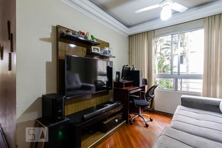 Sala de apartamento para alugar com 3 quartos, 63m² em Jardim Santa Emília, São Paulo