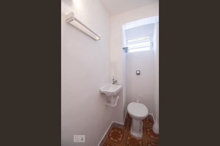 Banheiro  de kitnet/studio para alugar com 1 quarto, 16m² em Vila Mariana, São Paulo