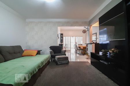 Sala de casa para alugar com 3 quartos, 220m² em Santa Teresinha, São Paulo