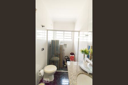 Casa à venda com 201m², 3 quartos e 4 vagasBanheiro Suíte 2