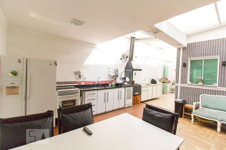 Casa à venda com 201m², 3 quartos e 4 vagasÁrea Gourmet e Área de Serviço