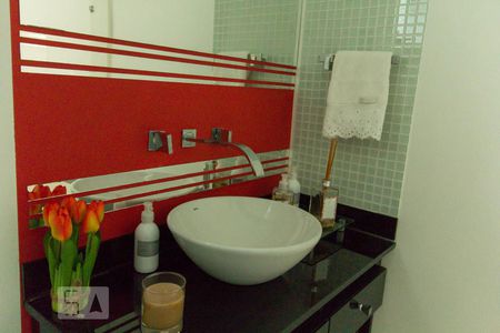 Casa à venda com 201m², 3 quartos e 4 vagasLavabo