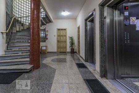 Apartamento à venda com 133m², 3 quartos e sem vagaHall social