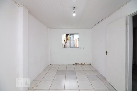 Sala de casa à venda com 5 quartos, 200m² em Azenha, Porto Alegre