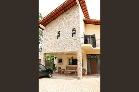 Casa à venda com 400m², 5 quartos e 8 vagasFachada