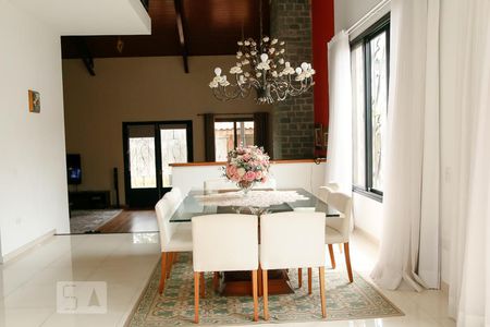 Sala de Jantar de casa à venda com 5 quartos, 400m² em Jardim Santa Helena, São Paulo