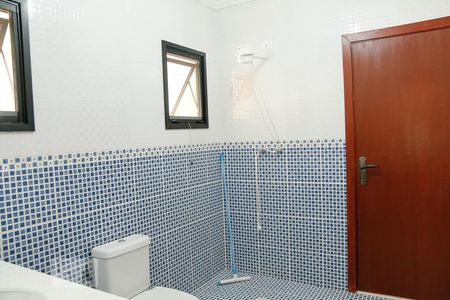 Casa à venda com 400m², 5 quartos e 8 vagasBanheiro Suite 2 e 3