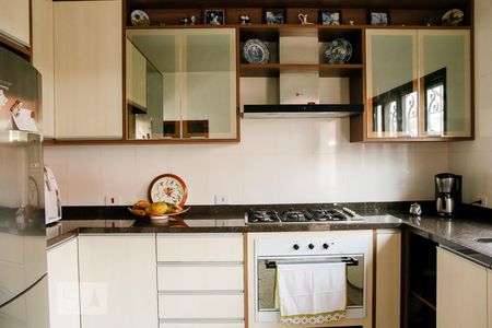 Casa à venda com 400m², 5 quartos e 8 vagasCozinha