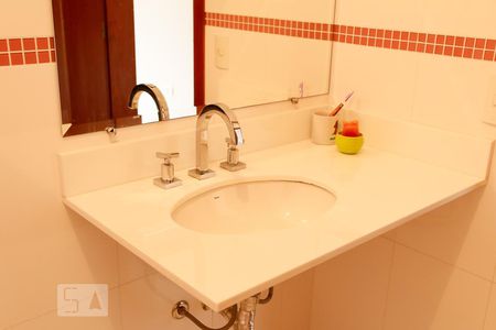 Casa à venda com 400m², 5 quartos e 8 vagasBanheiro Suíte 5