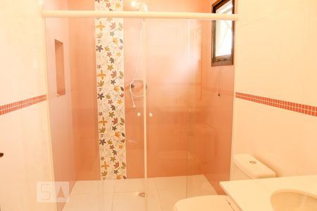 Casa à venda com 400m², 5 quartos e 8 vagasBanheiro Suíte 5