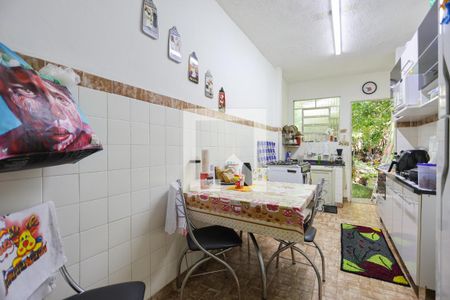 Casa para alugar com 200m², 3 quartos e 2 vagasCozinha