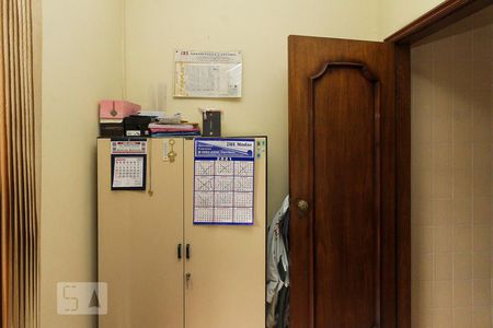 Casa à venda com 297m², 4 quartos e 5 vagas Casa à venda com 297m², 4 quartos e 5 vagasEscritório