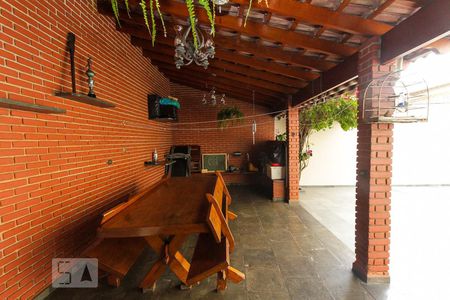 Casa à venda com 297m², 4 quartos e 5 vagas Casa à venda com 297m², 4 quartos e 5 vagasEspaço Gourmet