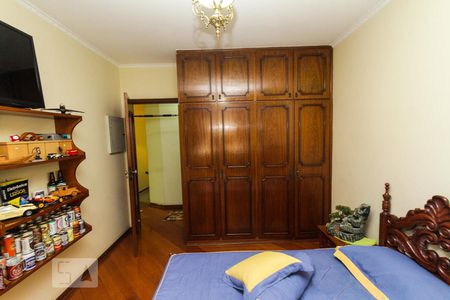 Casa à venda com 297m², 4 quartos e 5 vagas Casa à venda com 297m², 4 quartos e 5 vagasQuarto 03