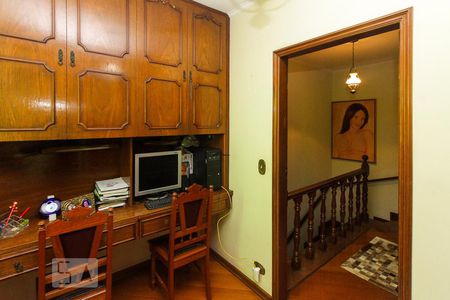 Casa à venda com 297m², 4 quartos e 5 vagas Casa à venda com 297m², 4 quartos e 5 vagasQuarto reversível