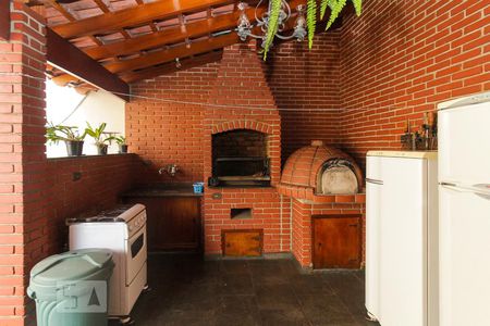 Casa à venda com 297m², 4 quartos e 5 vagas Casa à venda com 297m², 4 quartos e 5 vagasEspaço Gourmet