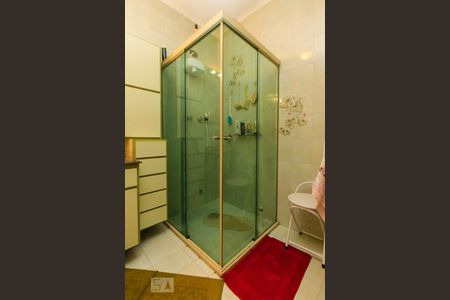 Casa à venda com 297m², 4 quartos e 5 vagas Casa à venda com 297m², 4 quartos e 5 vagasBanheiro Social