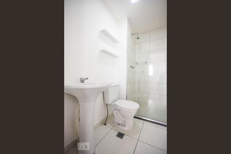 Apartamento para alugar com 48m², 2 quartos e 1 vaga Apartamento para alugar com 48m², 2 quartos e 1 vagaBanheiro