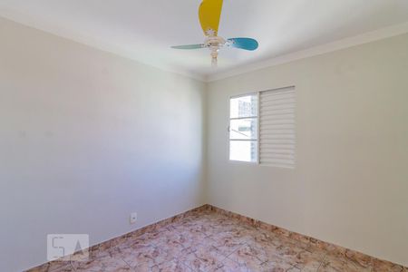Quarto 2 de apartamento para alugar com 2 quartos, 4m² em Jardim Flor da Montanha, Guarulhos