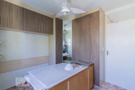Quarto 1 de apartamento para alugar com 2 quartos, 4m² em Jardim Flor da Montanha, Guarulhos