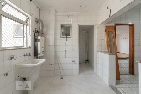 Apartamento para alugar com 116m², 3 quartos e 1 vagaÁrea de Serviço
