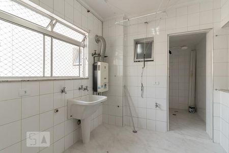 Apartamento para alugar com 116m², 3 quartos e 1 vagaÁrea de Serviço