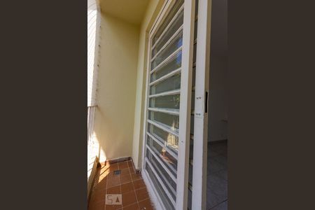 Sacada de apartamento para alugar com 3 quartos, 68m² em Granja Viana Ii, Cotia