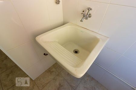 Apartamento para alugar com 68m², 3 quartos e 2 vagasDetalhe - Lavanderia 