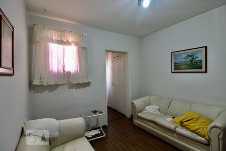 Casa à venda com 220m², 4 quartos e 2 vagas Casa à venda com 220m², 4 quartos e 2 vagasQuarto 2