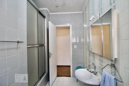 Casa à venda com 220m², 4 quartos e 2 vagas Casa à venda com 220m², 4 quartos e 2 vagasBanheiro 2