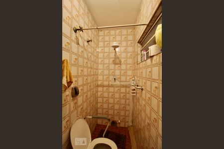 Casa à venda com 220m², 4 quartos e 2 vagas Casa à venda com 220m², 4 quartos e 2 vagasBanheiro de Serviço