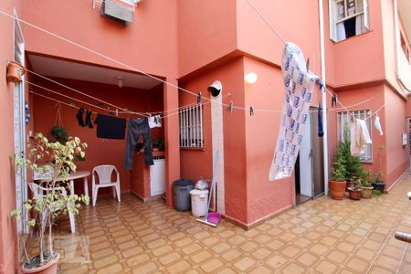 Casa à venda com 220m², 4 quartos e 2 vagas Casa à venda com 220m², 4 quartos e 2 vagasQuintal