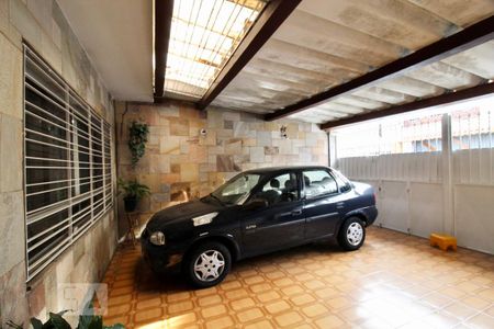 Casa à venda com 220m², 4 quartos e 2 vagas Casa à venda com 220m², 4 quartos e 2 vagasGaragem