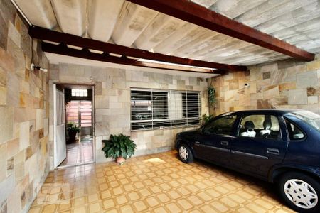 Casa à venda com 220m², 4 quartos e 2 vagas Casa à venda com 220m², 4 quartos e 2 vagasGaragem