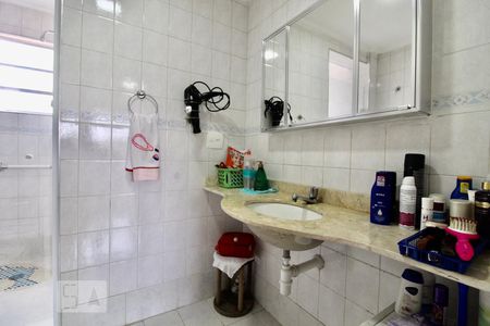 Apartamento à venda com 127m², 3 quartos e 1 vagaBanheiro da Suíte