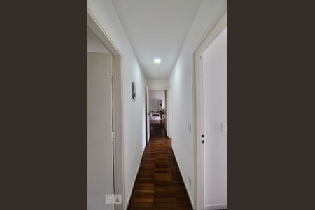 Apartamento à venda com 127m², 3 quartos e 1 vagaCorredor