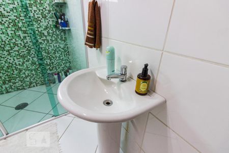 Banheiro de casa à venda com 2 quartos, 117m² em Parque Peruche, São Paulo