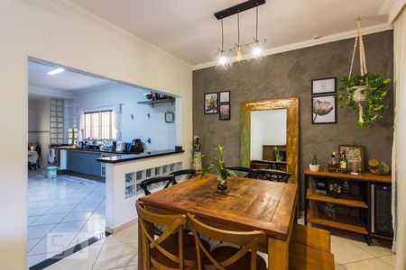 Sala de casa à venda com 2 quartos, 117m² em Parque Peruche, São Paulo