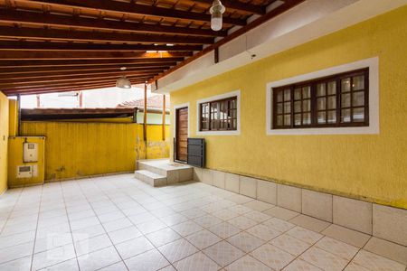 Casa à venda com 117m², 2 quartos e 3 vagasGaragem