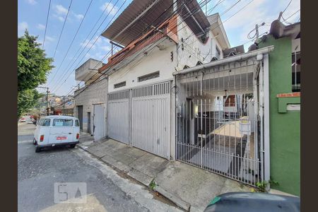 Casa para alugar com 60m², 2 quartos e sem vagaFachada