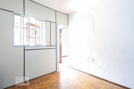 Quarto 2 de casa para alugar com 2 quartos, 60m² em Jardim Primavera, São Paulo