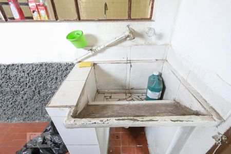 Casa para alugar com 60m², 2 quartos e sem vagaLavanderia