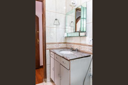 Casa para alugar com 270m², 3 quartos e 3 vagasBanheiro Social