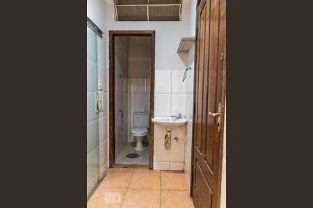 Casa para alugar com 270m², 3 quartos e 3 vagasBanheiro de Serviço