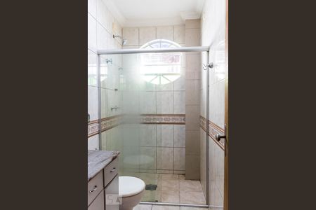 Casa para alugar com 270m², 3 quartos e 3 vagasBanheiro Social