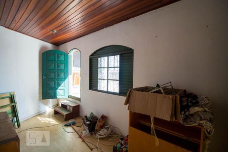 Casa à venda com 80m², 4 quartos e sem vaga Casa à venda com 80m², 4 quartos e sem vagaQuarto 4